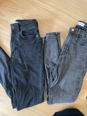 Two Pairs Zara Women’s Skinny Jegging Jeans in Black and Gray Wash